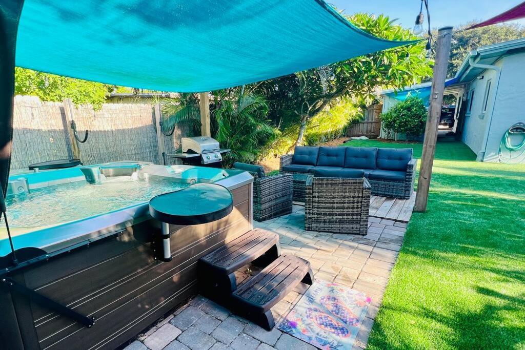 Luxury 2/2 Private Oasis W/Hot Tub Walk To Beach Cabo Cañaveral Exterior foto